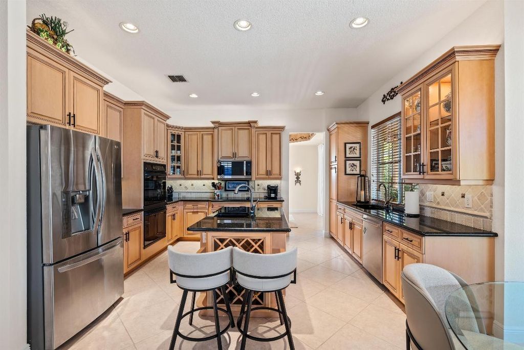 Image 13 of property listing at 19270 Skyridge Circle, Boca Raton, FL 33498