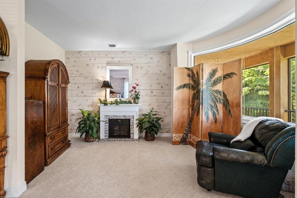 Image 21 of property listing at 19270 Skyridge Circle, Boca Raton, FL 33498