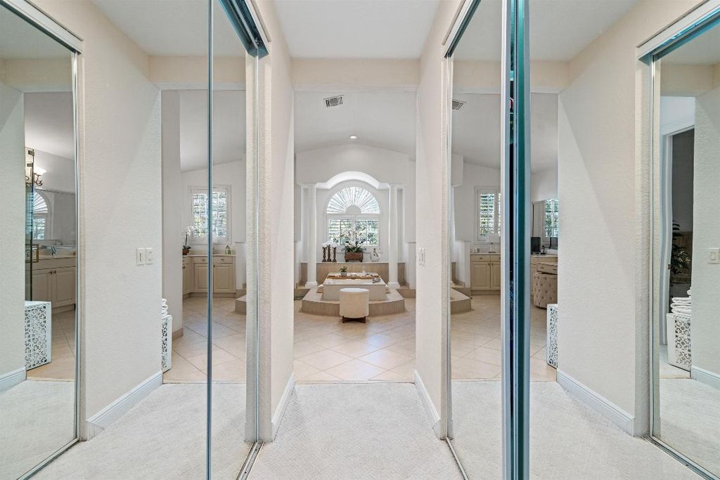 Image 22 of property listing at 19270 Skyridge Circle, Boca Raton, FL 33498