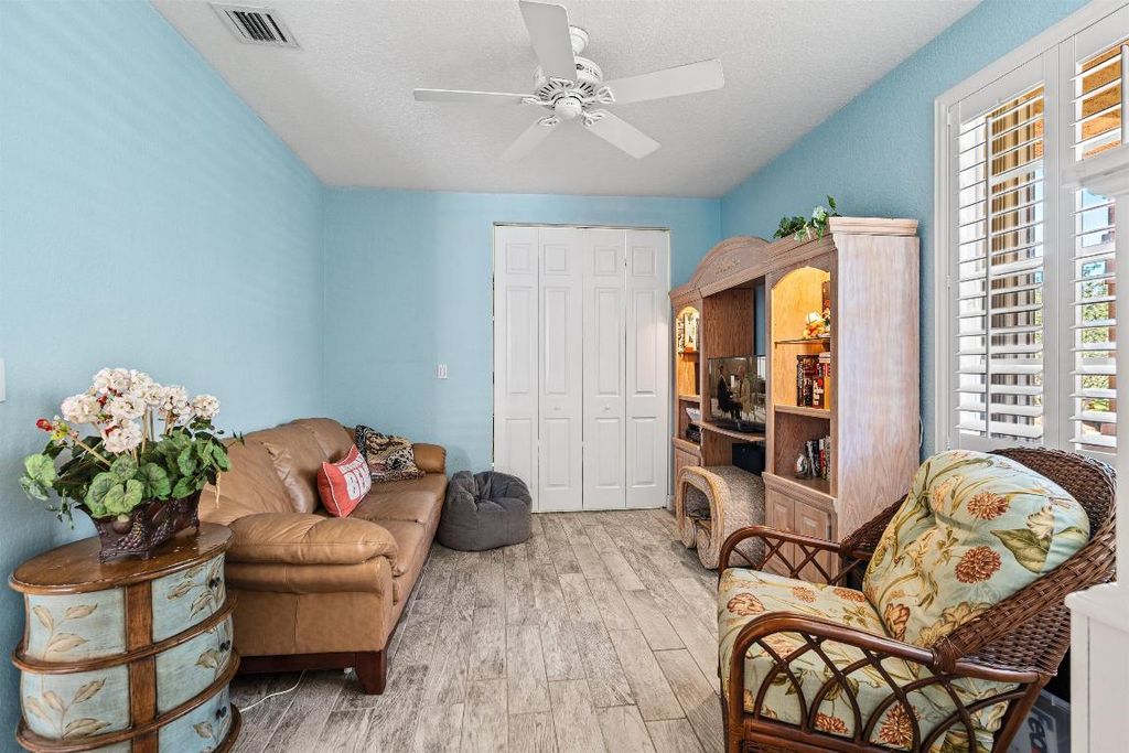 Image 29 of property listing at 19270 Skyridge Circle, Boca Raton, FL 33498