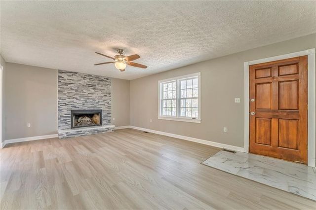 322 CORLEY Circle, Hiram, GA 30141