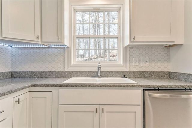 322 CORLEY Circle, Hiram, GA 30141