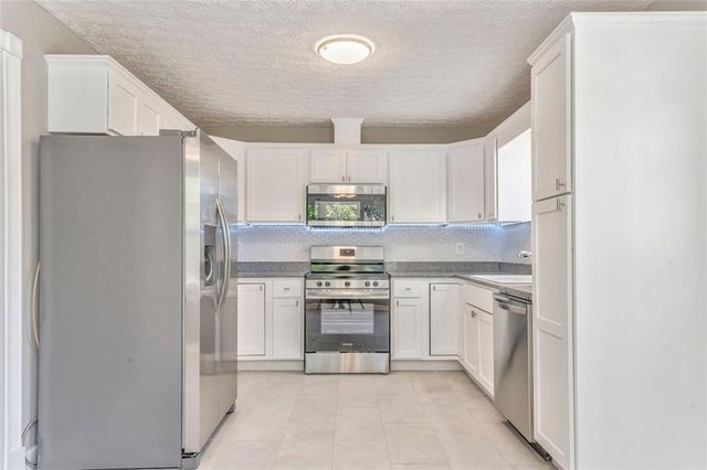 322 CORLEY Circle, Hiram, GA 30141