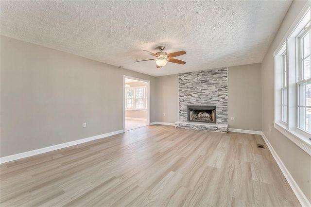 322 CORLEY Circle, Hiram, GA 30141