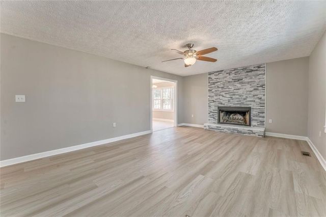 322 CORLEY Circle, Hiram, GA 30141