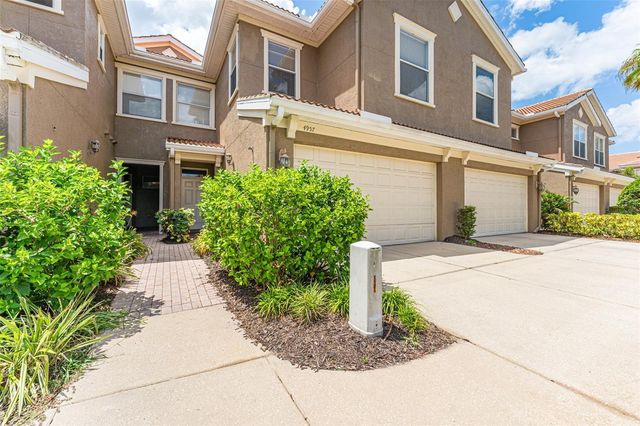 4957 ANNISTON CIRCLE, Tampa, FL 33647