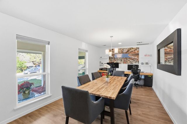 2505 Barton Hills DR, Austin, TX 78704