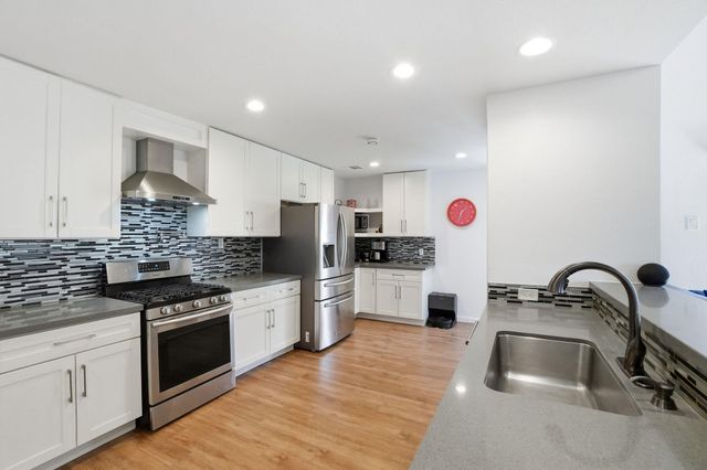 2505 Barton Hills DR, Austin, TX 78704