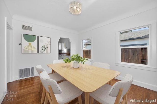 1017 Yale St, Sacramento, CA 95818