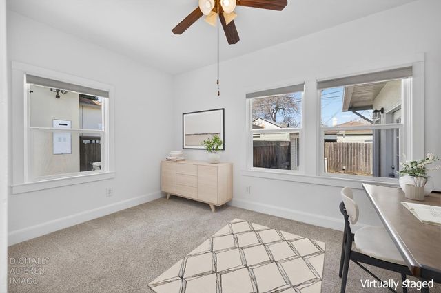 1017 Yale St, Sacramento, CA 95818