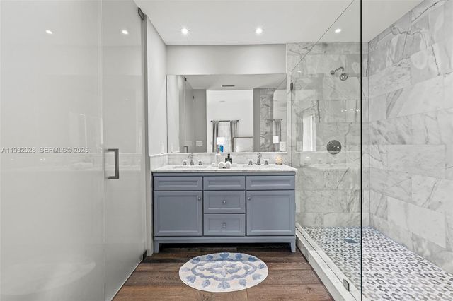 680 Buttonwood Ln, Miami, FL 33137