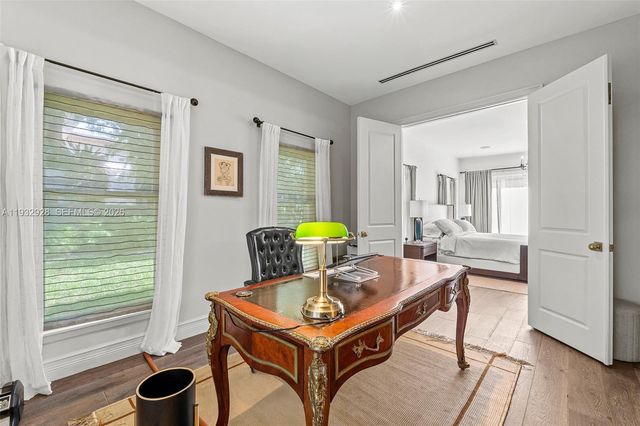 680 Buttonwood Ln, Miami, FL 33137