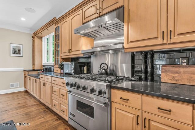 41 Sears Avenue, Atlantic Highlands, NJ 07716