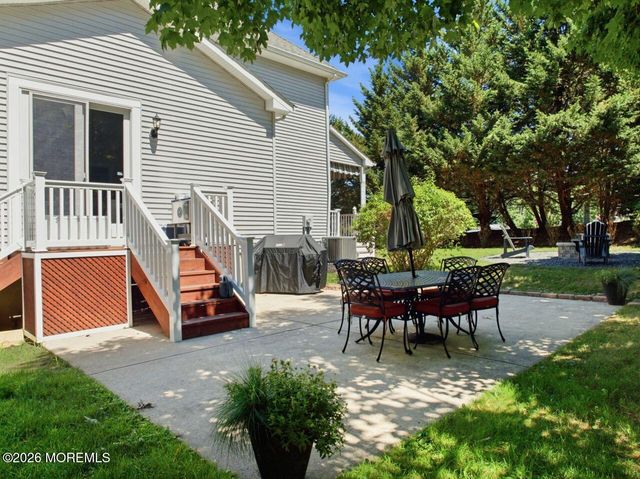 41 Sears Avenue, Atlantic Highlands, NJ 07716