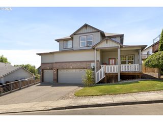 1010 Sw FALCON CREST Dr, Dundee, OR 97115