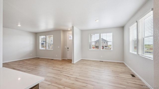 678 N Ukraine Street, Aurora, CO 80018