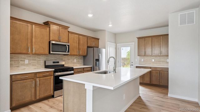 678 N Ukraine Street, Aurora, CO 80018