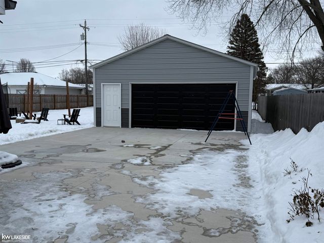 85 Saint James Street, Marysville, MI 48040