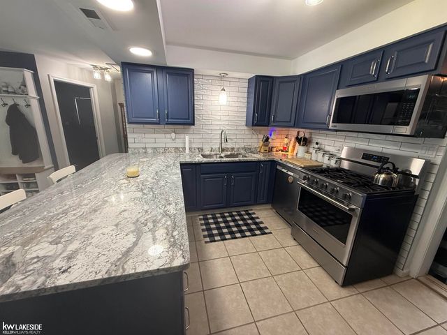 85 Saint James Street, Marysville, MI 48040