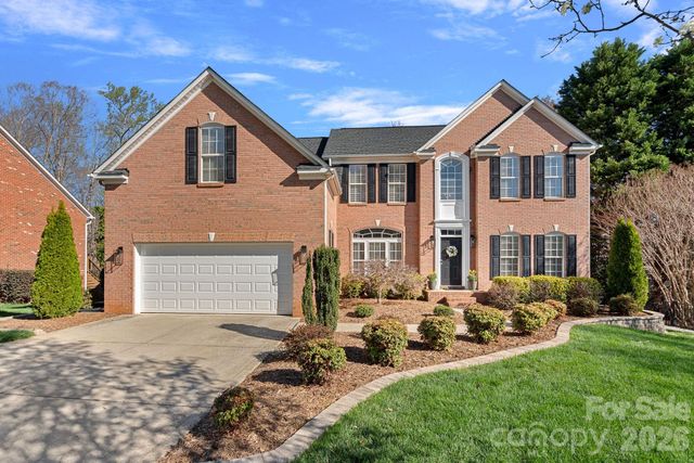 2474 Green Point Lane, Denver, NC 28037