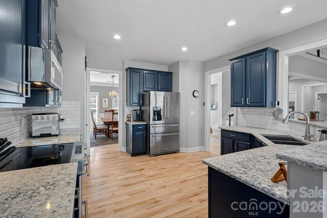 2474 Green Point Lane, Denver, NC 28037