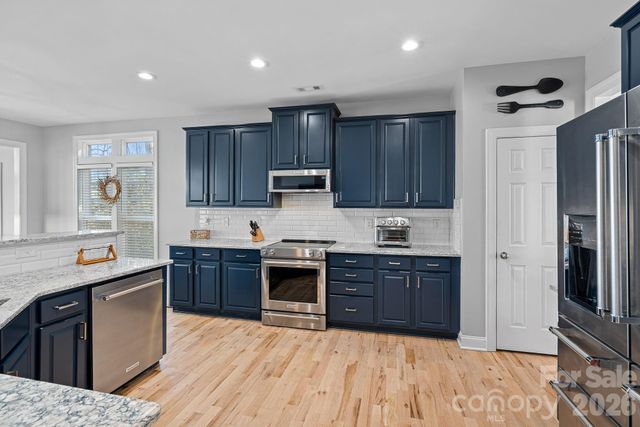 2474 Green Point Lane, Denver, NC 28037