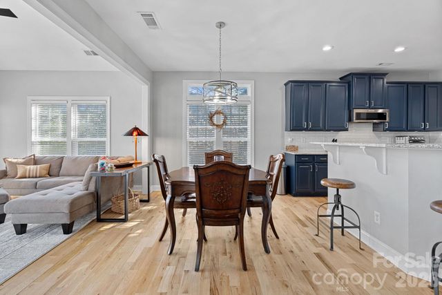 2474 Green Point Lane, Denver, NC 28037