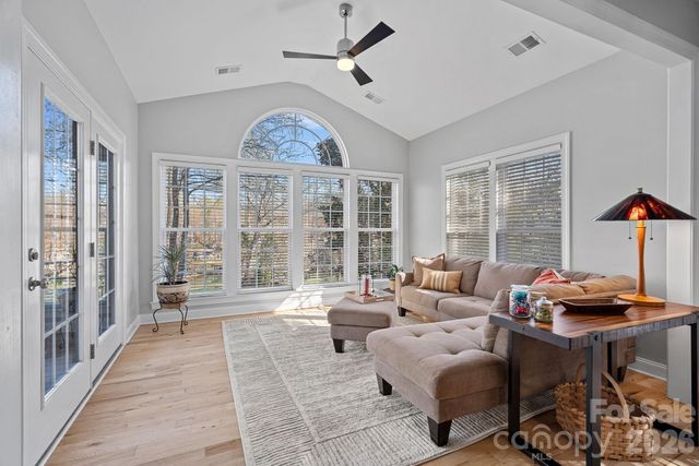 2474 Green Point Lane, Denver, NC 28037