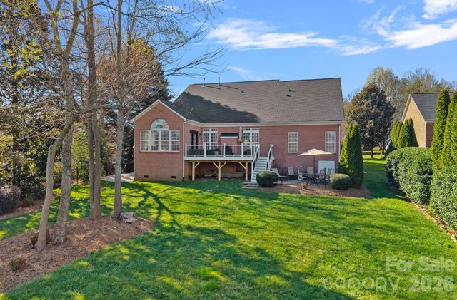 2474 Green Point Lane, Denver, NC 28037