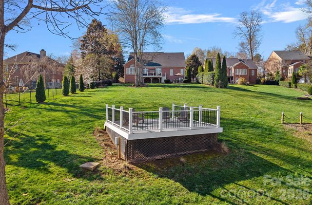 2474 Green Point Lane, Denver, NC 28037