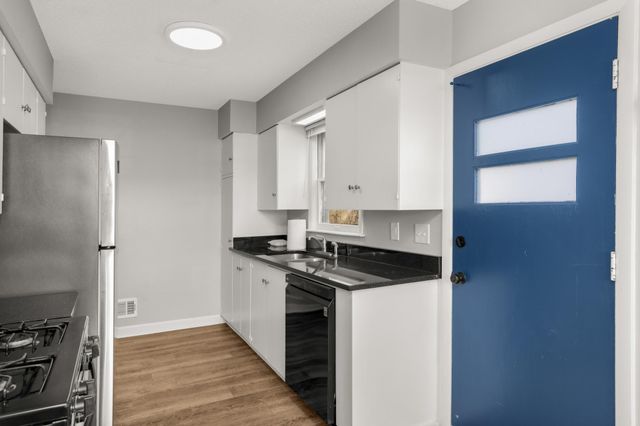 647 Mill Street, Excelsior, MN 55331