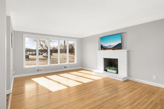 647 Mill Street, Excelsior, MN 55331