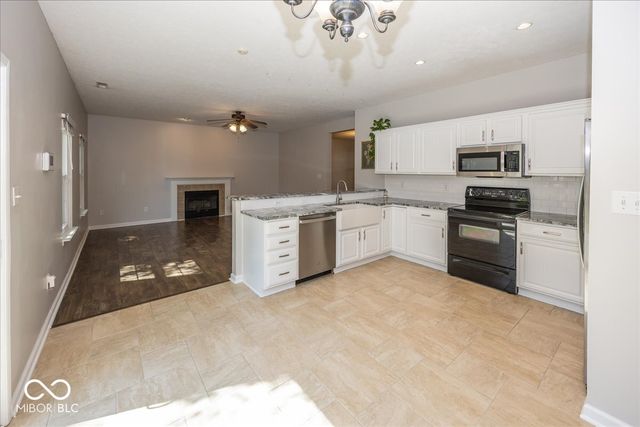 13191 Sweet Briar Parkway, Fishers, IN 46038