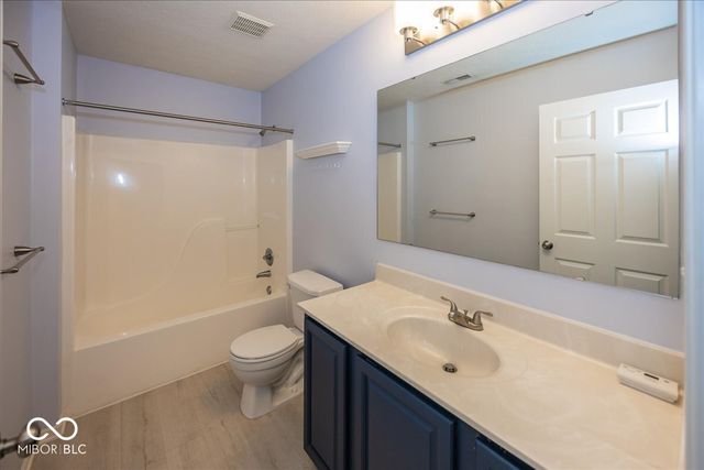 13191 Sweet Briar Parkway, Fishers, IN 46038