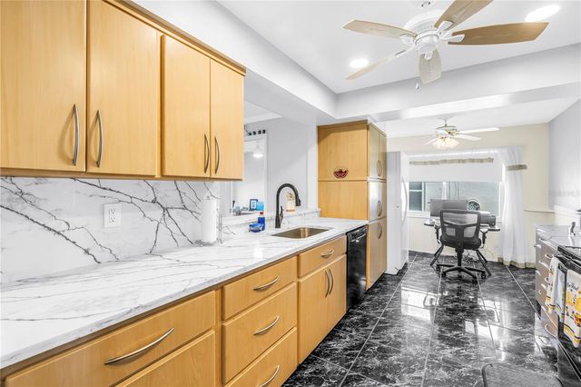 9210 40TH STREET N, Pinellas Park, FL 33782