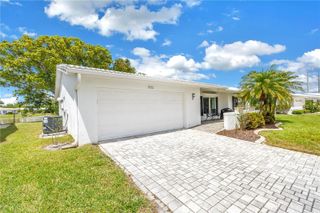 9210 40TH STREET N, Pinellas Park, FL 33782