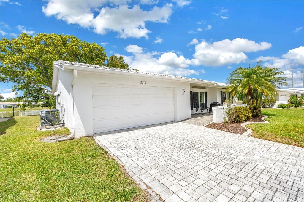 9210 40TH STREET N, Pinellas Park, FL 33782