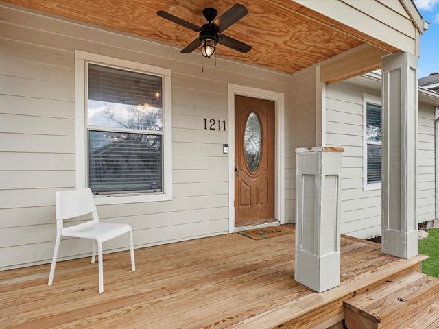 1211 Bigelow Street, Houston, TX 77009