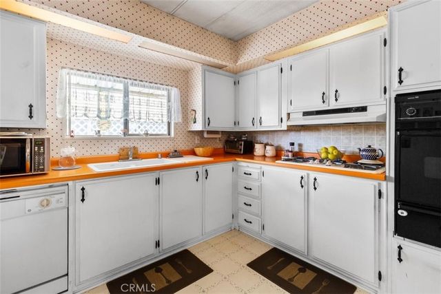 300 N Rampart Street 42, Orange, CA 92868
