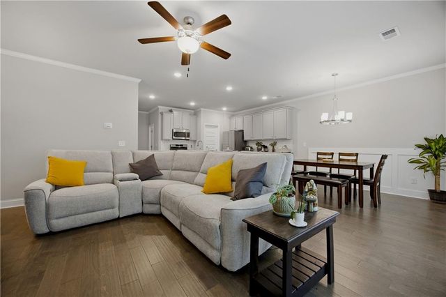219 Yellowwood Way, Woodstock, GA 30188