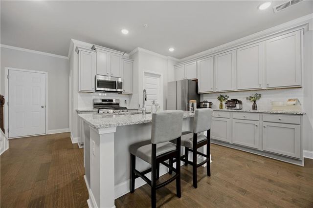219 Yellowwood Way, Woodstock, GA 30188