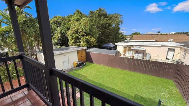 8877 SW 36th St, Miami, FL 33165