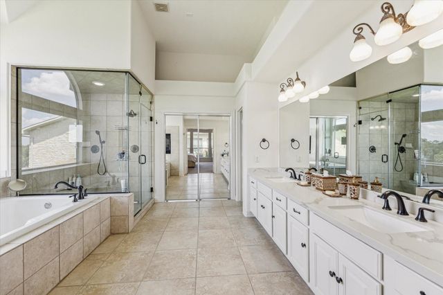 4008 Fm 949, Millheim, TX 77474