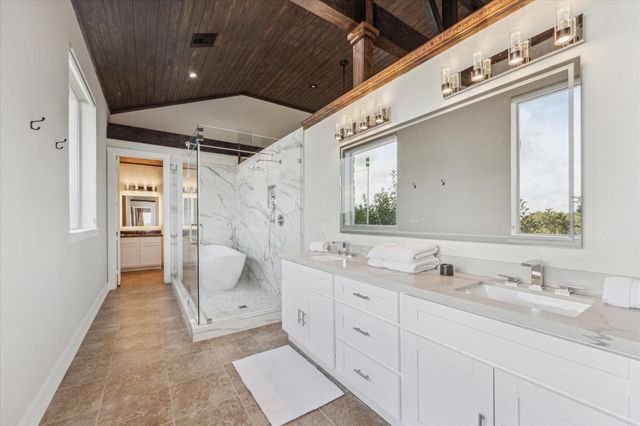 4008 Fm 949, Millheim, TX 77474