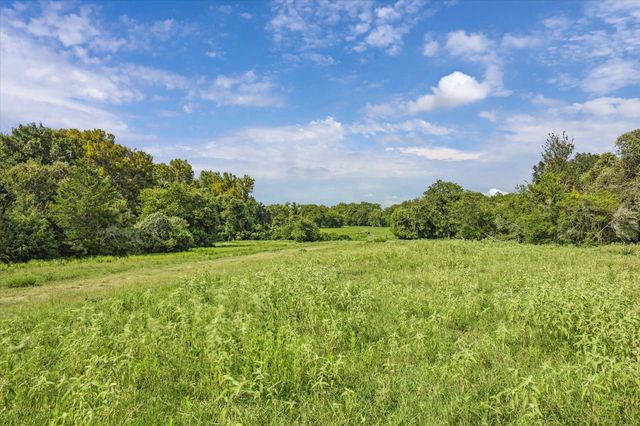 4008 Fm 949, Millheim, TX 77474