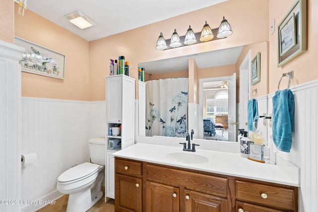 10700 Black Walnut Blvd, Louisville, KY 40229