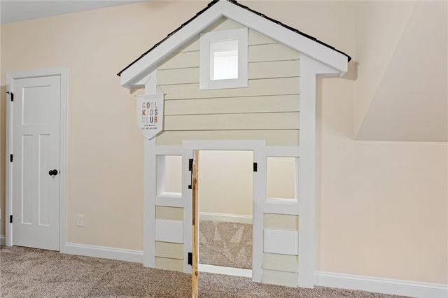 10 Colonel Storrs Court, Greer, SC 29650