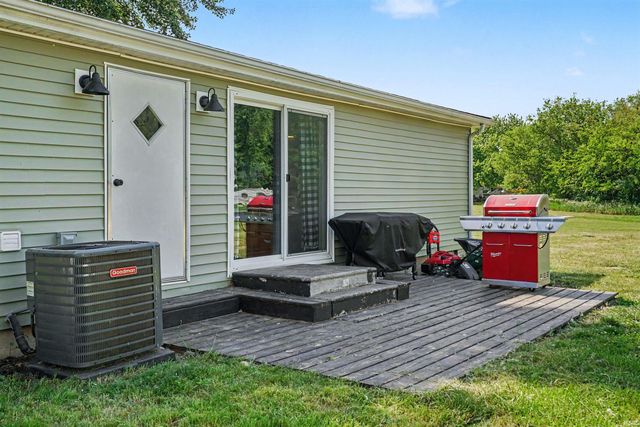6630 W 480 N, Orland, IN 46776