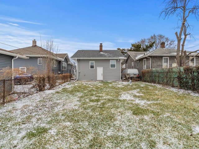 319 156th Place, Calumet City, IL 60409