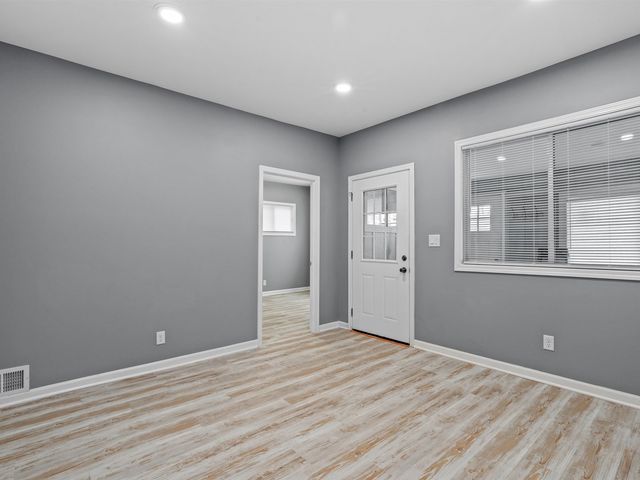319 156th Place, Calumet City, IL 60409